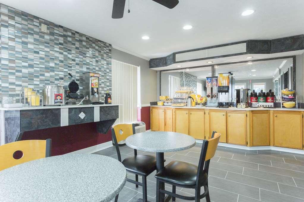 Days Inn By Wyndham פורסט מתקנים תמונה